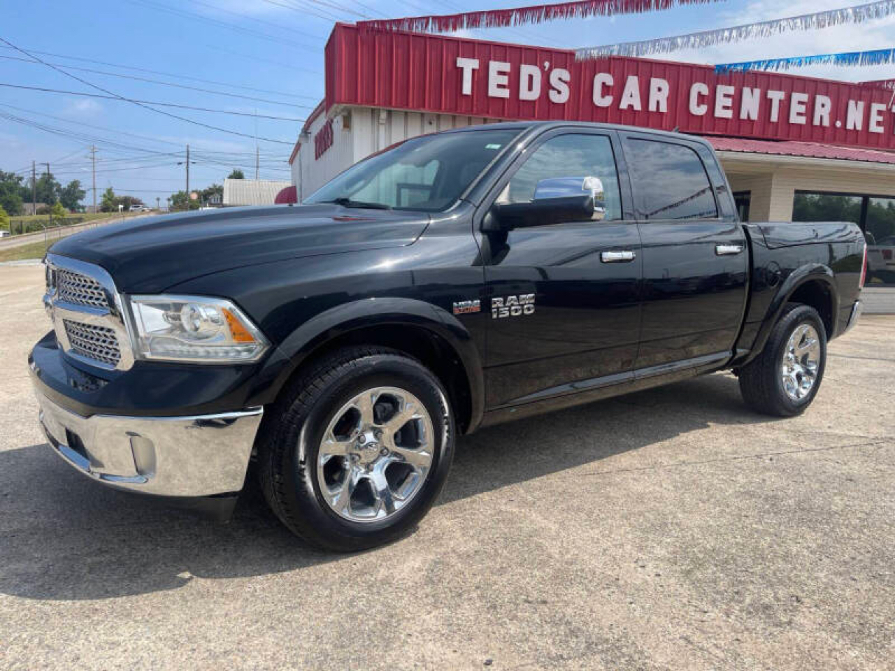 2016 RAM 1500 LARAMIE