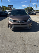 2019 Toyota Sienna 