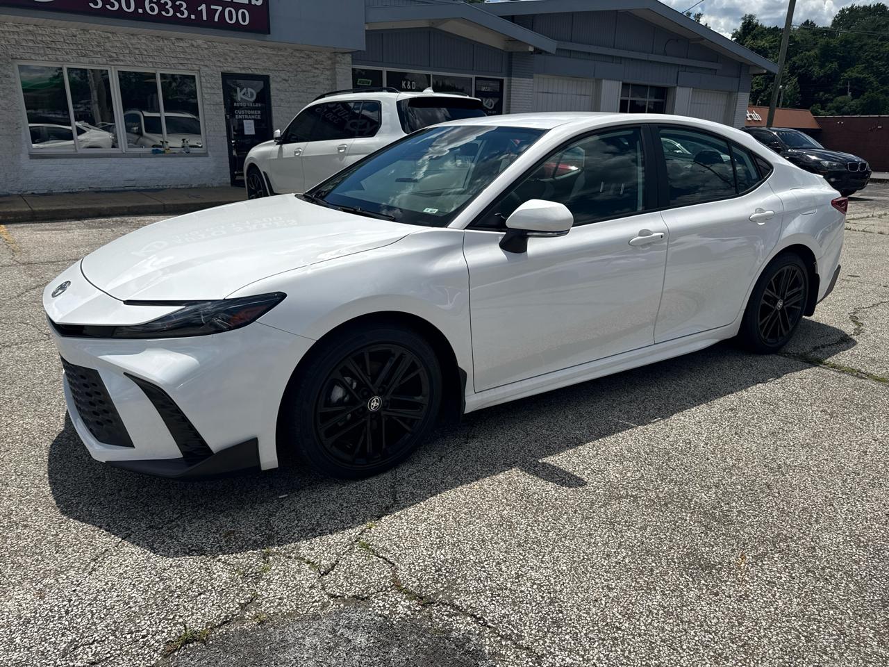 2025 Toyota Camry Hybrid 
