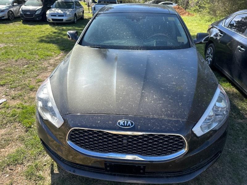 Kia K900 V8 2015