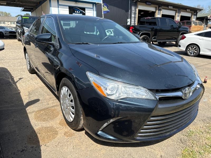 Toyota Camry SE 2017