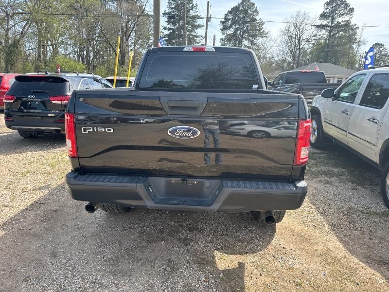 Ford F-150 XL SuperCrew 5.5-ft. Bed 4WD 2015