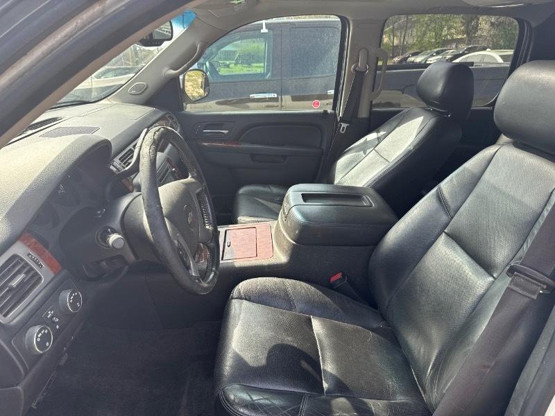 Chevrolet Avalanche LTZ 4WD 2013