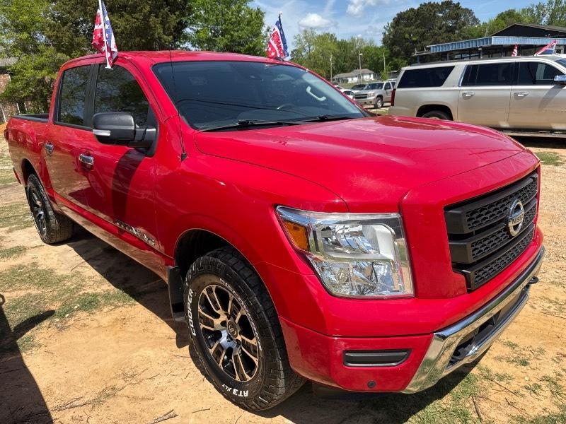 Nissan Titan Platinum Reserve Crew Cab 4WD 2020