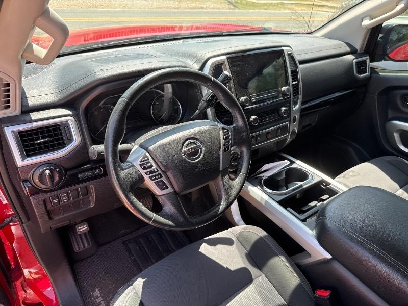 Nissan Titan Platinum Reserve Crew Cab 4WD 2020