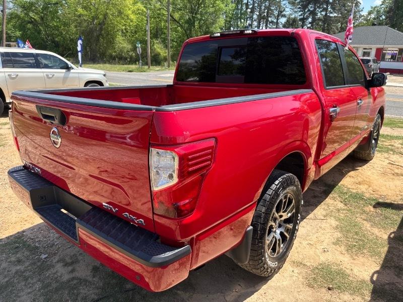Nissan Titan Platinum Reserve Crew Cab 4WD 2020