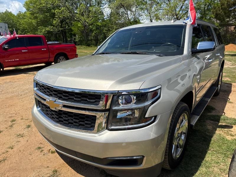 Chevrolet Suburban LT 4WD 2016