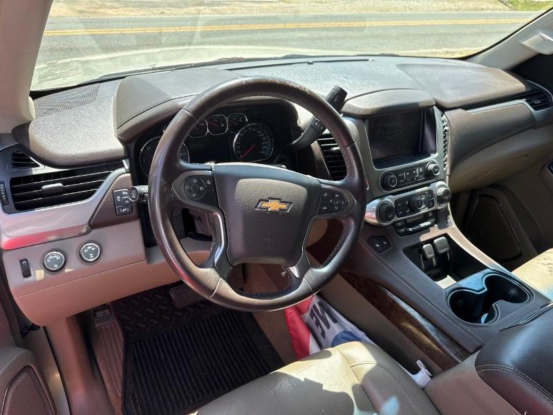 Chevrolet Suburban LT 4WD 2016