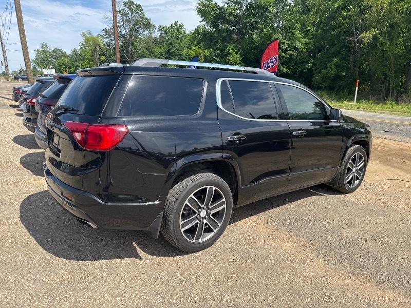 GMC Acadia Denali 2017