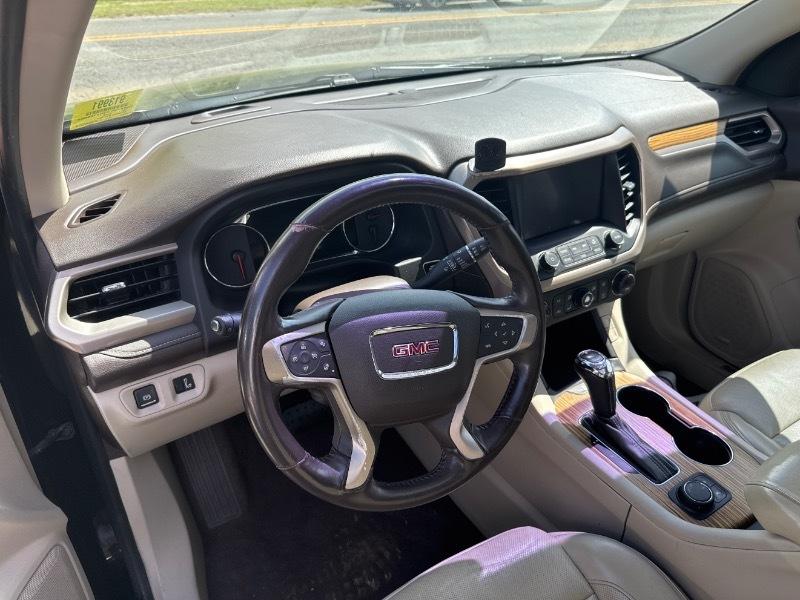 GMC Acadia Denali 2017