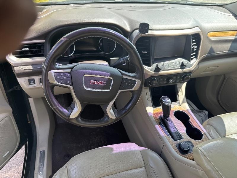 GMC Acadia Denali 2017