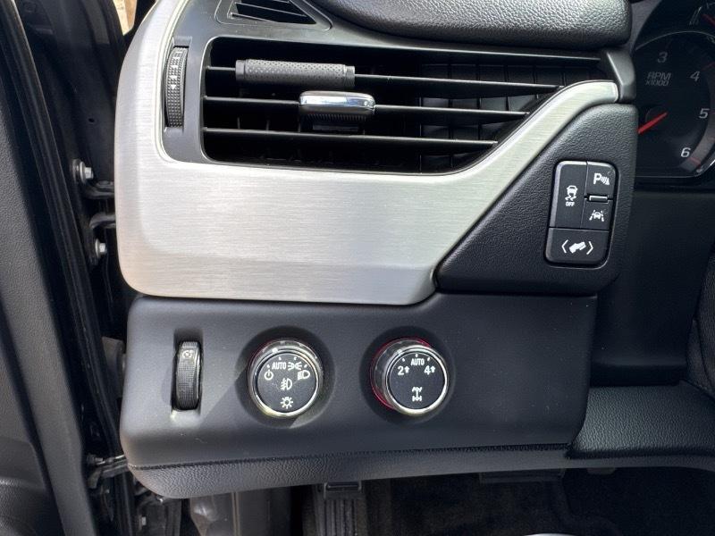 GMC Yukon SLT 4WD 2016