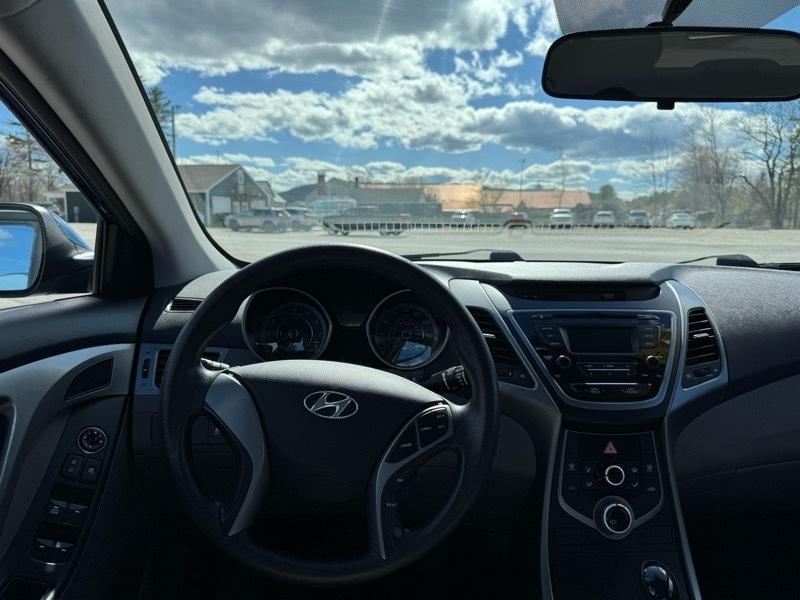 2016 Hyundai Elantra SE - Photo 11