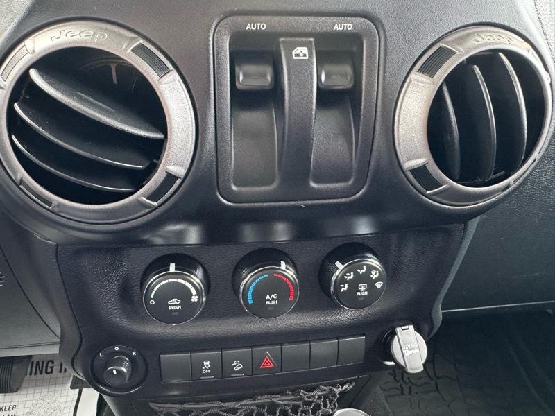Jeep Wrangler Sport 4WD 2017