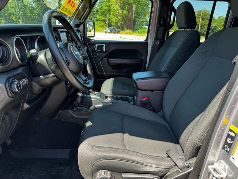 Jeep Gladiator Sport 2021