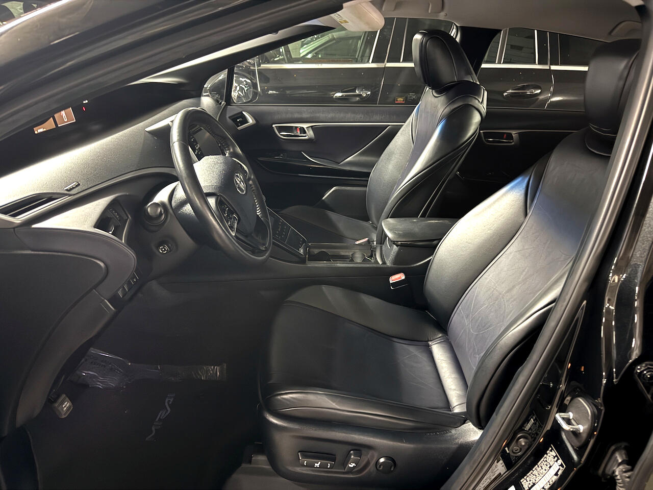 Toyota Mirai Sedan 2019 Toyota Mirai Sedan 2019