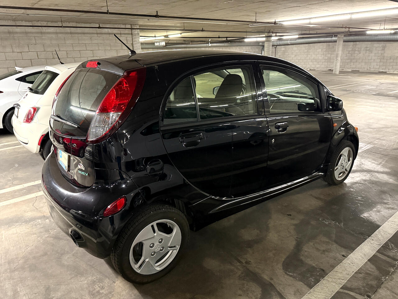 Mitsubishi I-MiEV ES 2016 Mitsubishi I-MiEV ES 2016