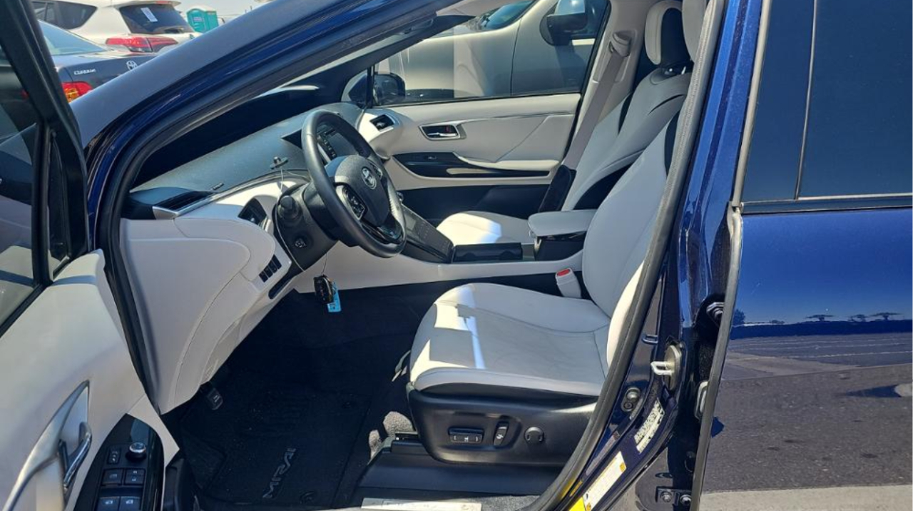 Toyota Mirai Sedan 2020 Toyota Mirai Sedan 2020