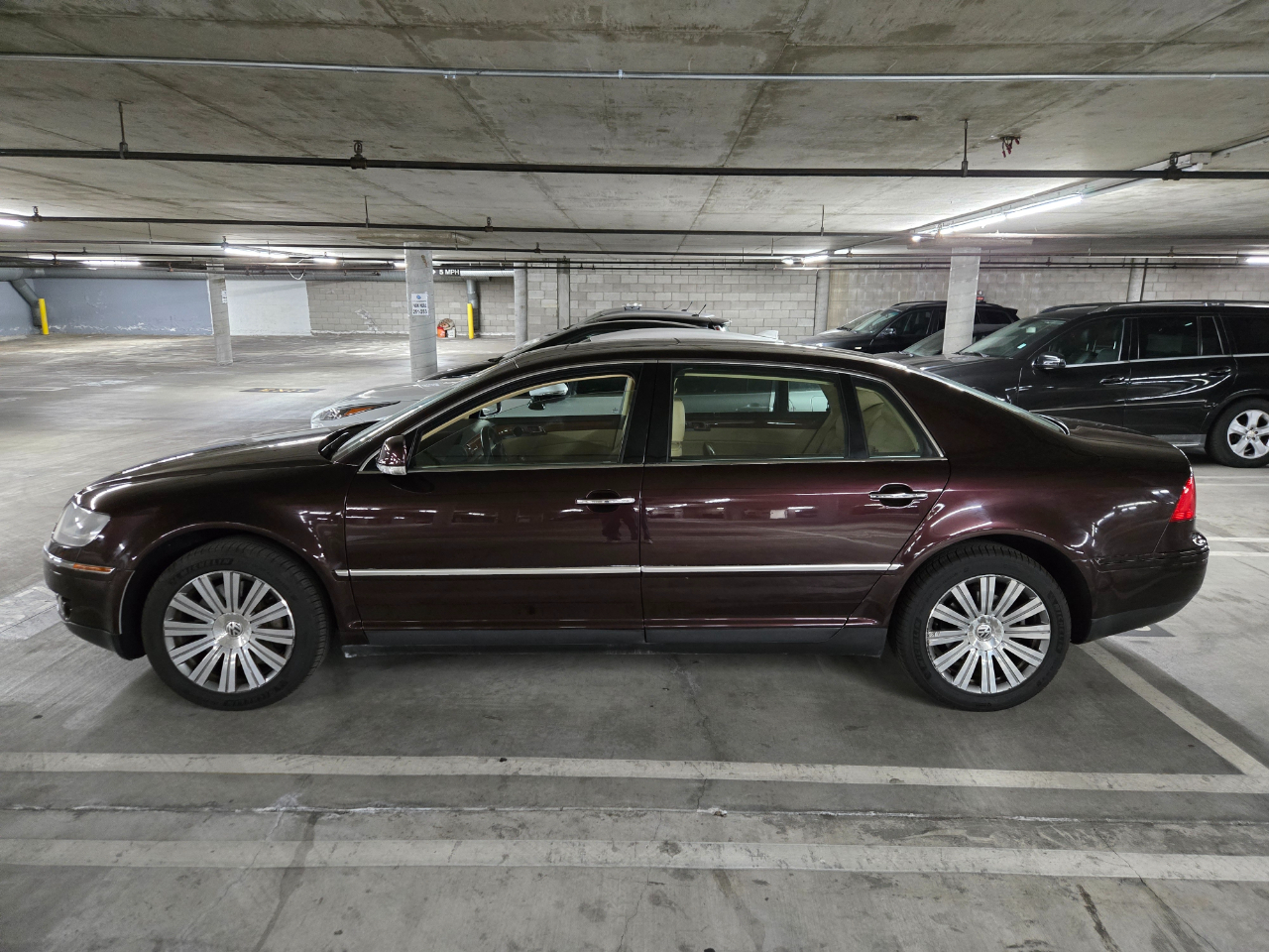 Volkswagen Phaeton V8 4 Seater 2006 Volkswagen Phaeton V8 4 Seater 2006