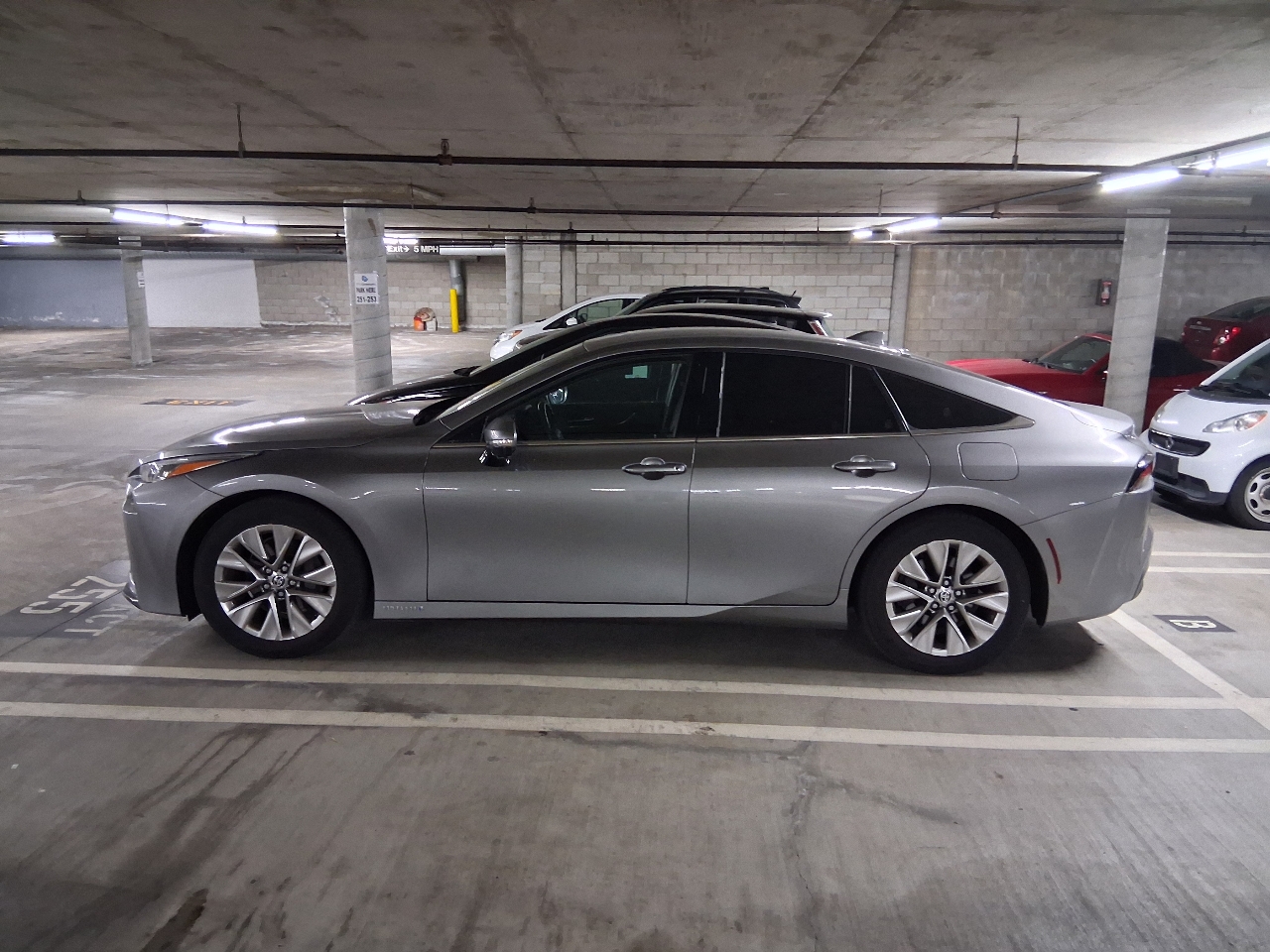 Toyota Mirai XLE 2023