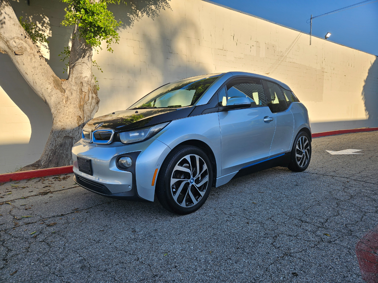 2014 BMW i3 Base's photo