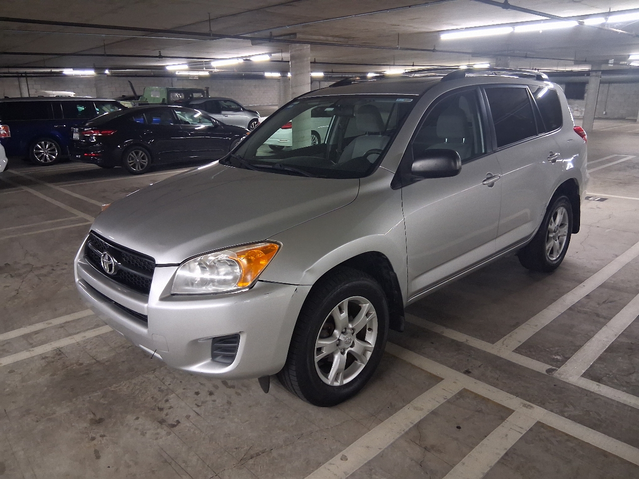 Toyota RAV4  2011