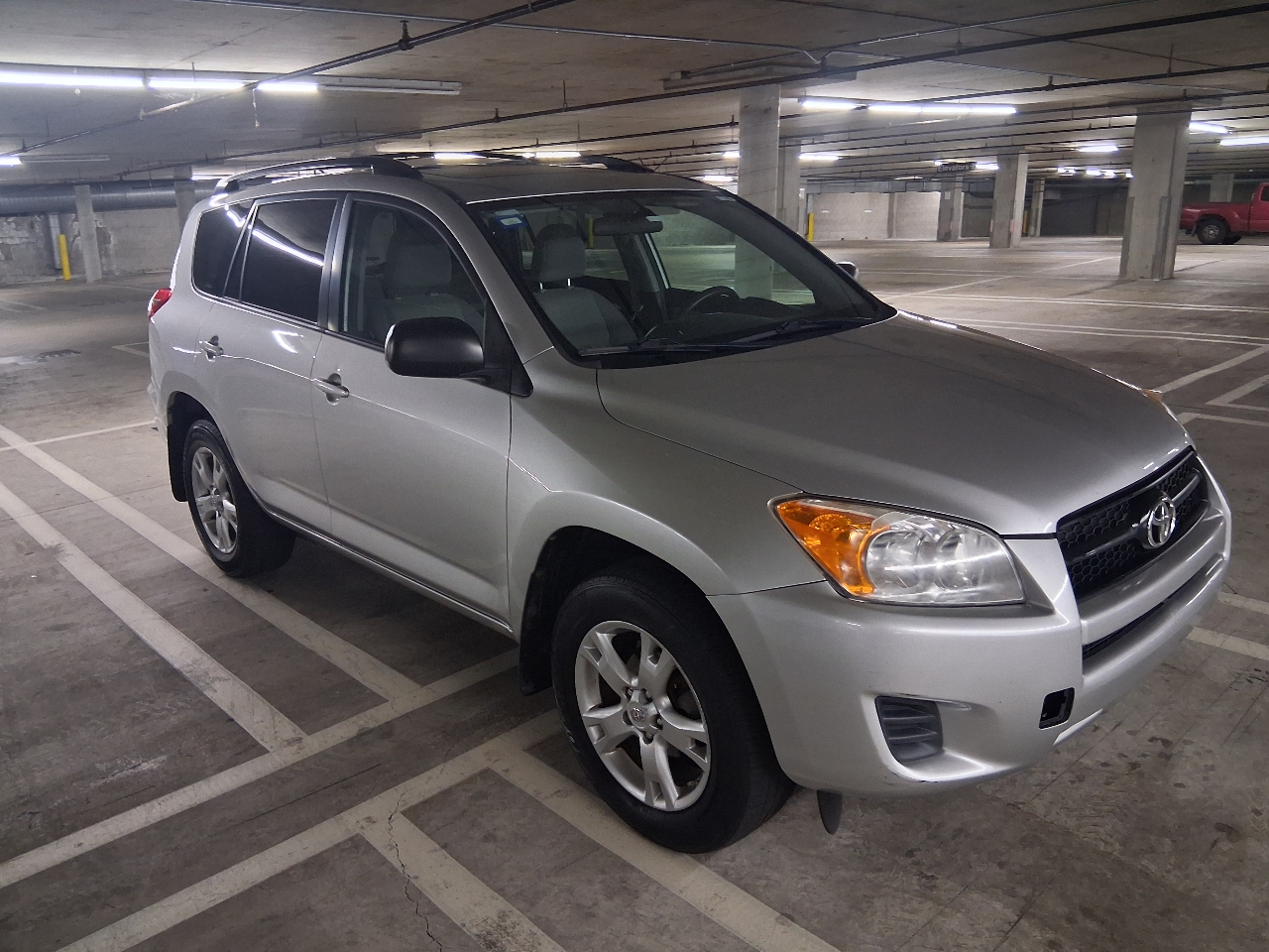 Toyota RAV4  2011