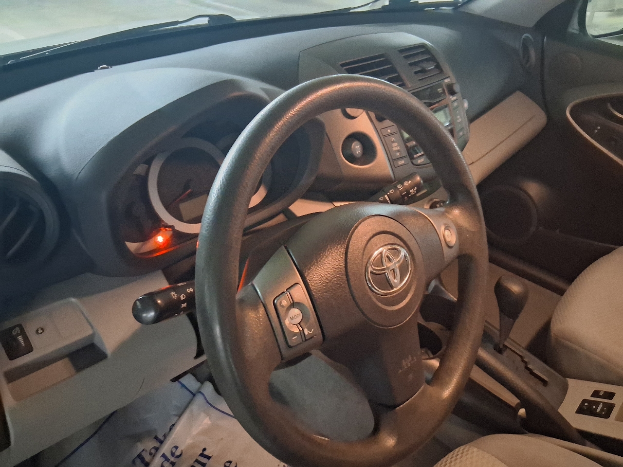 Toyota RAV4  2011