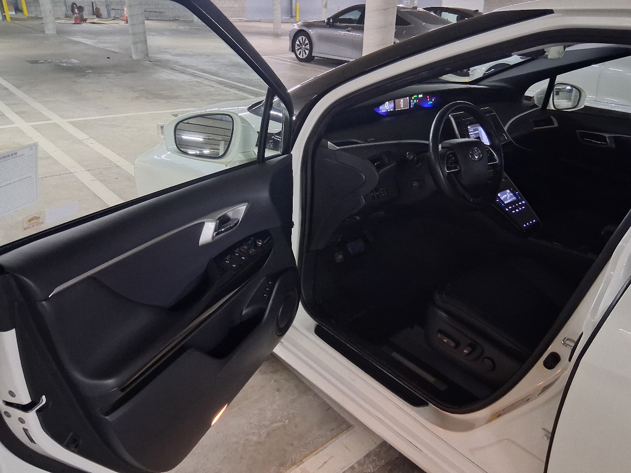 Toyota Mirai Sedan 2019