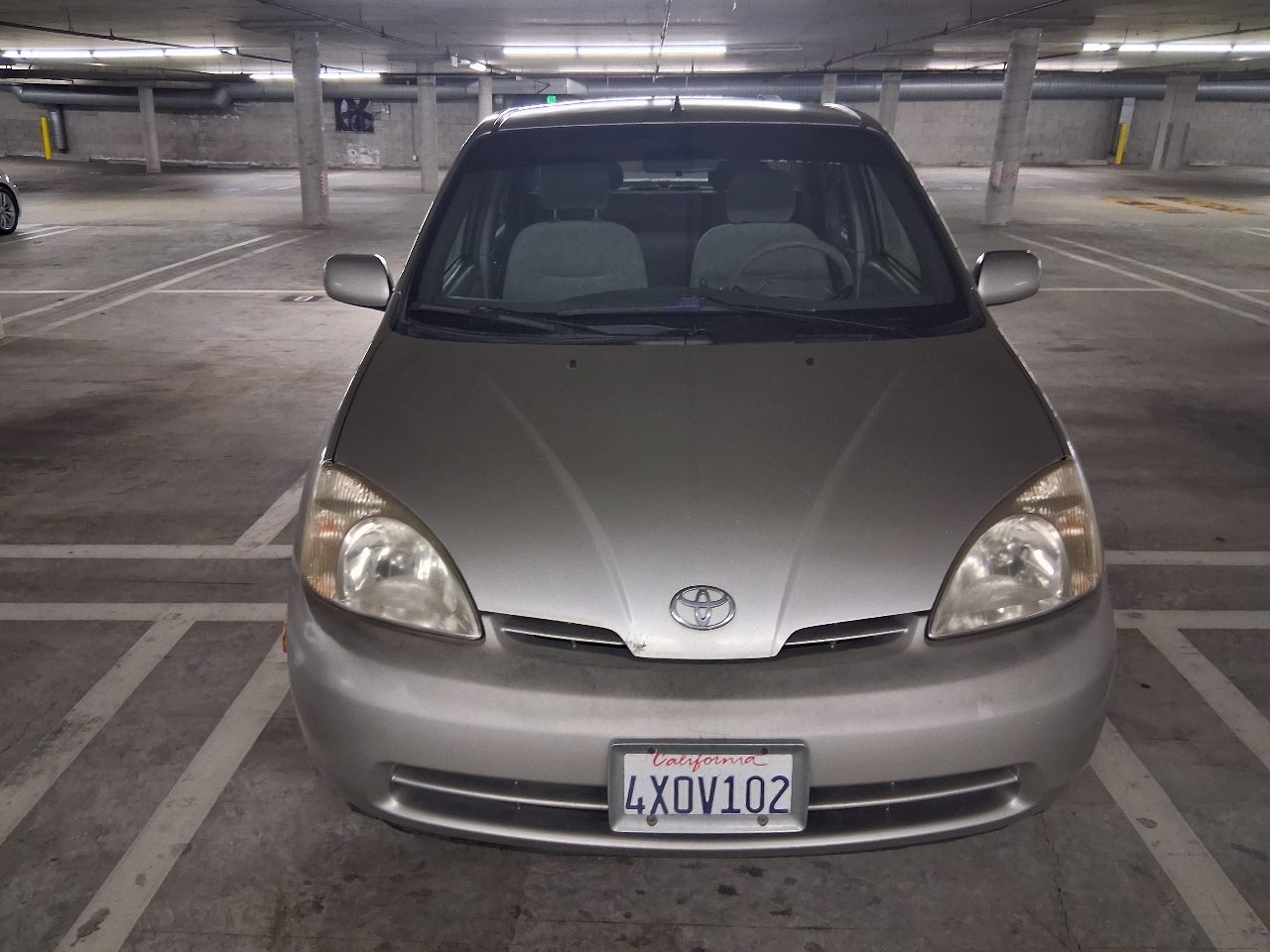 Toyota Prius 4-Door Sedan 2002