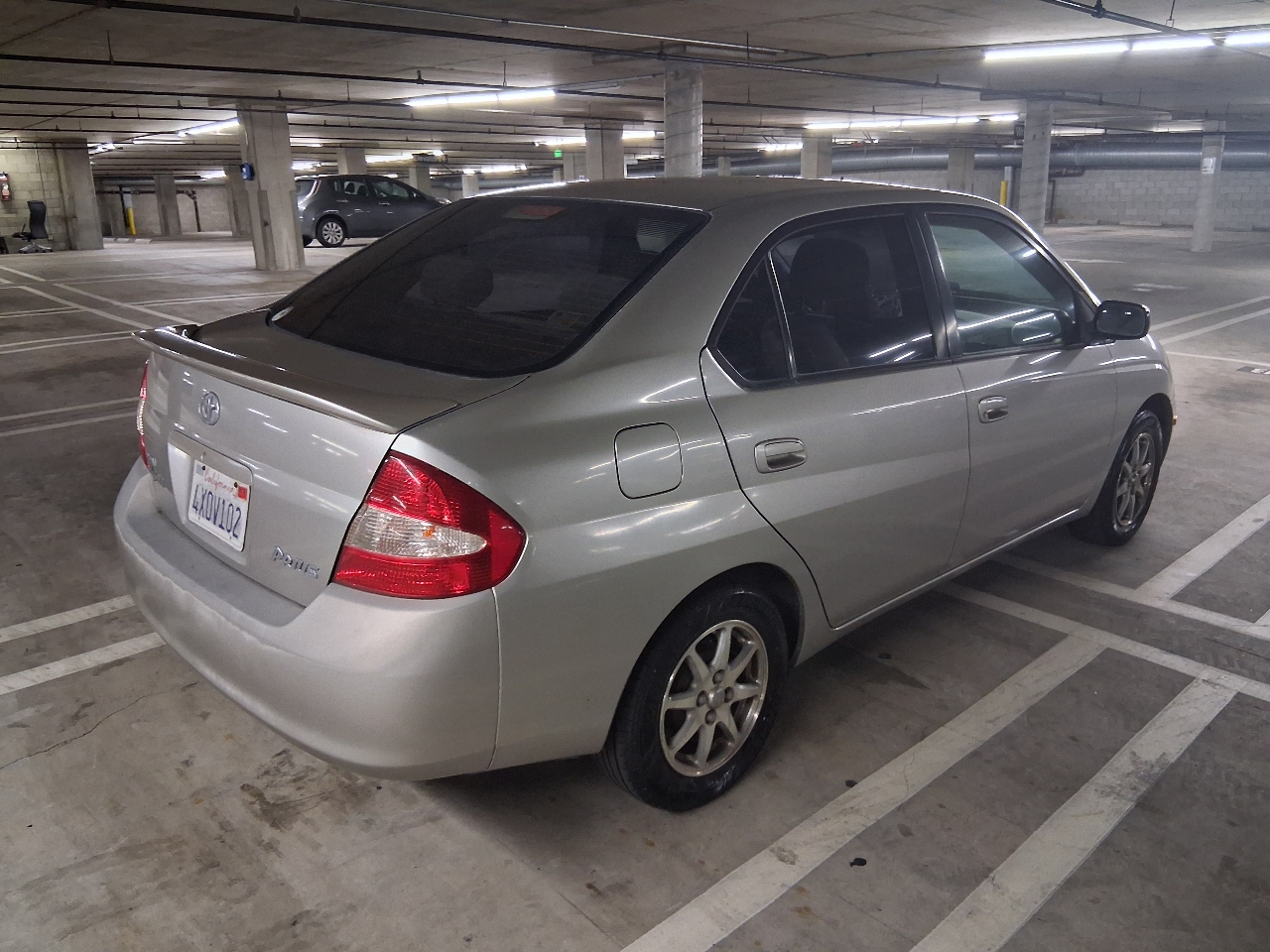 Toyota Prius 4-Door Sedan 2002