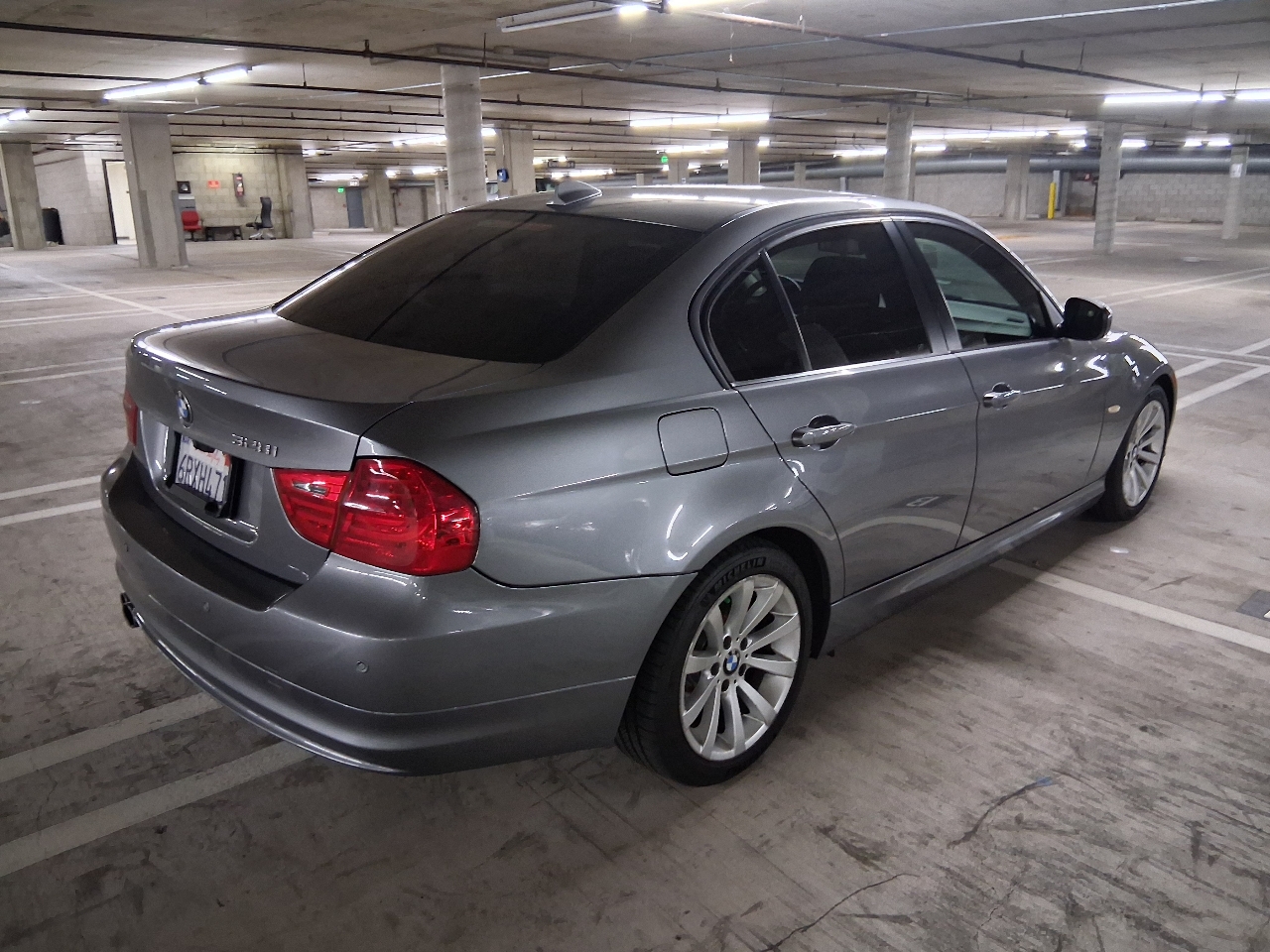 BMW 3-Series 328i SA SULEV 2011