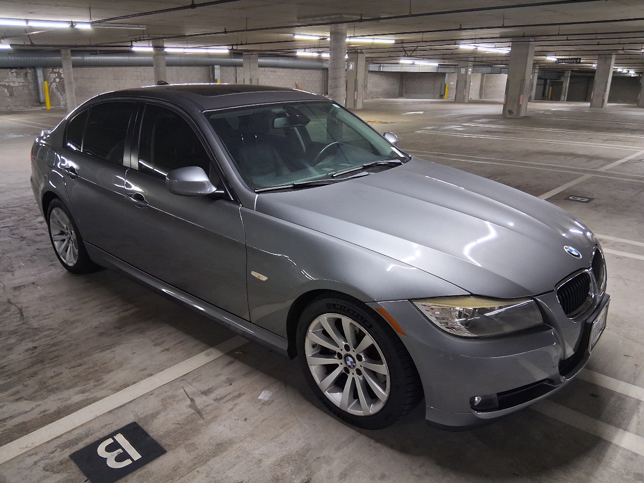 BMW 3-Series 328i SA SULEV 2011