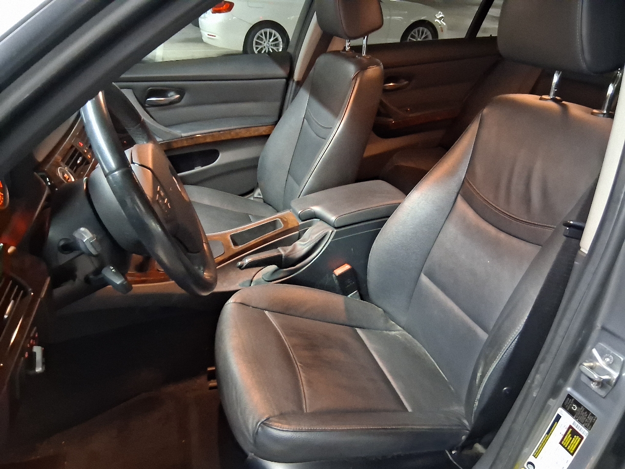 BMW 3-Series 328i SA SULEV 2011