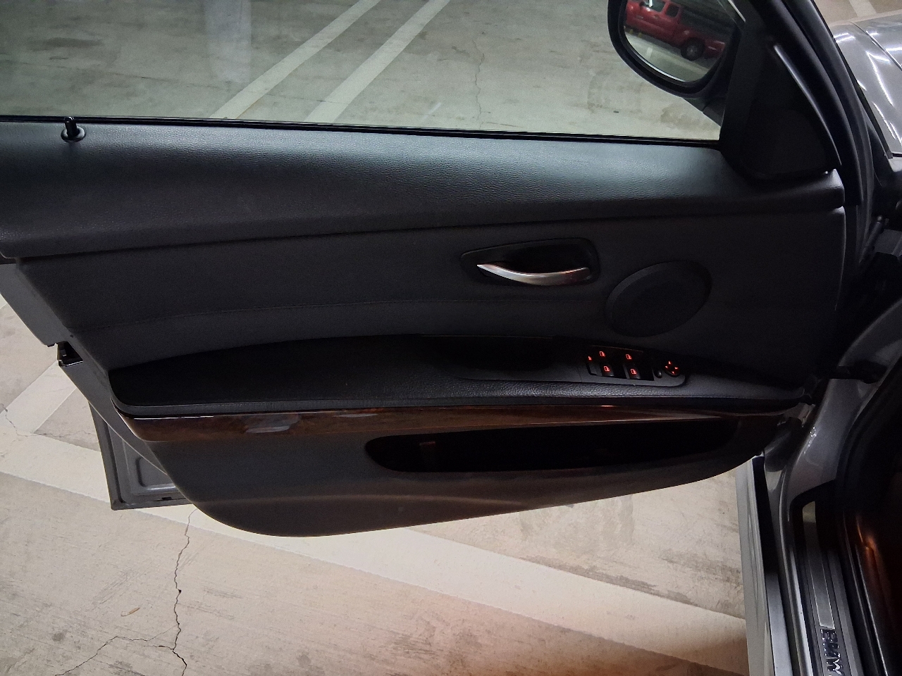 BMW 3-Series 328i SA SULEV 2011