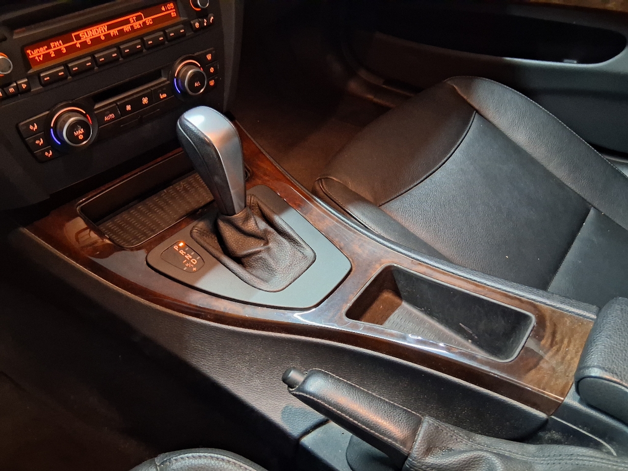 BMW 3-Series 328i SA SULEV 2011