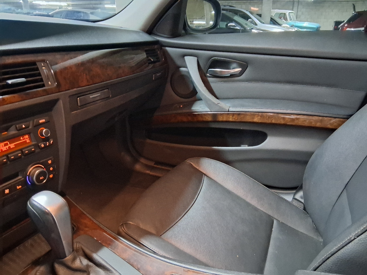 BMW 3-Series 328i SA SULEV 2011