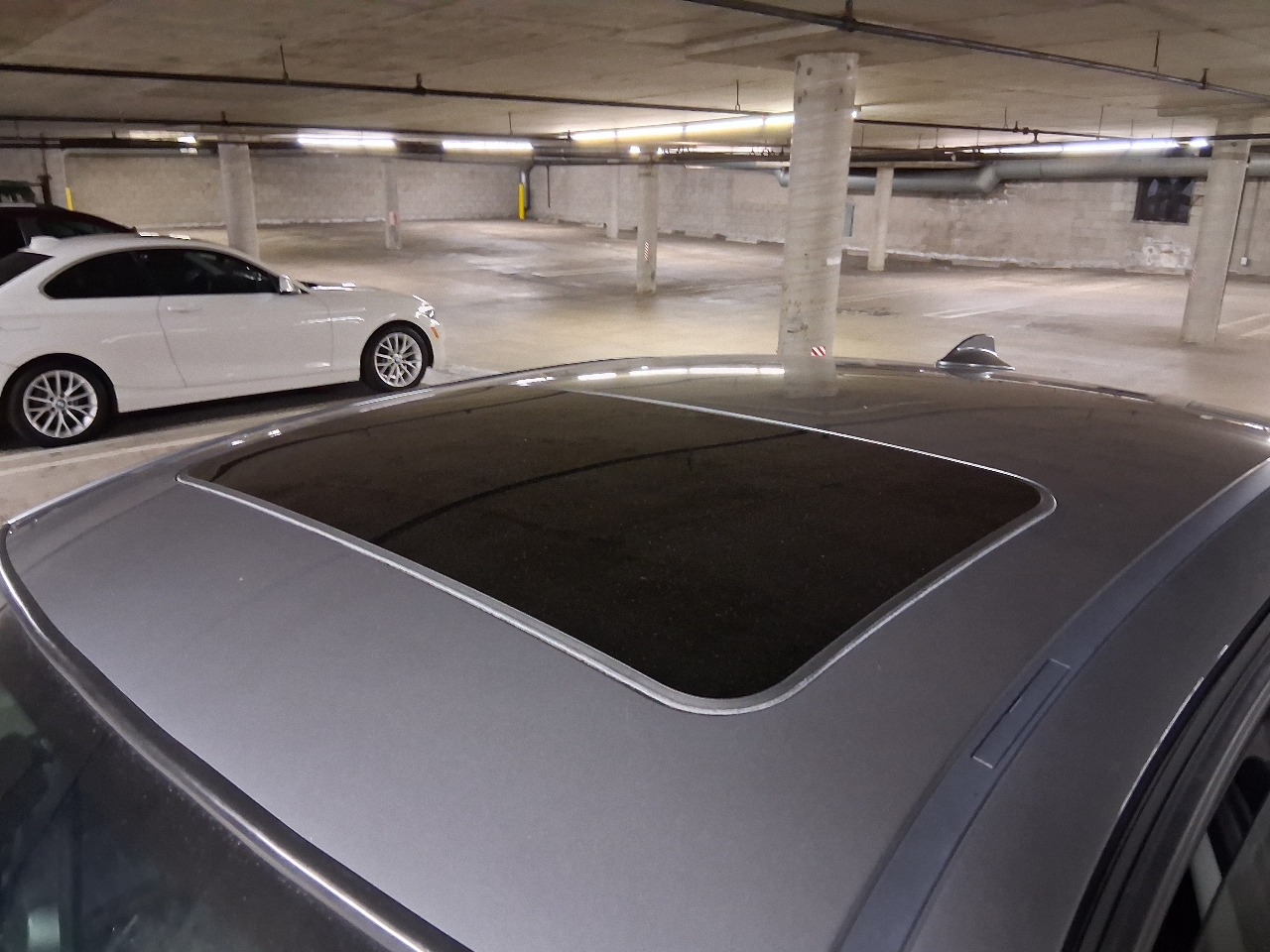 BMW 3-Series 328i SA SULEV 2011