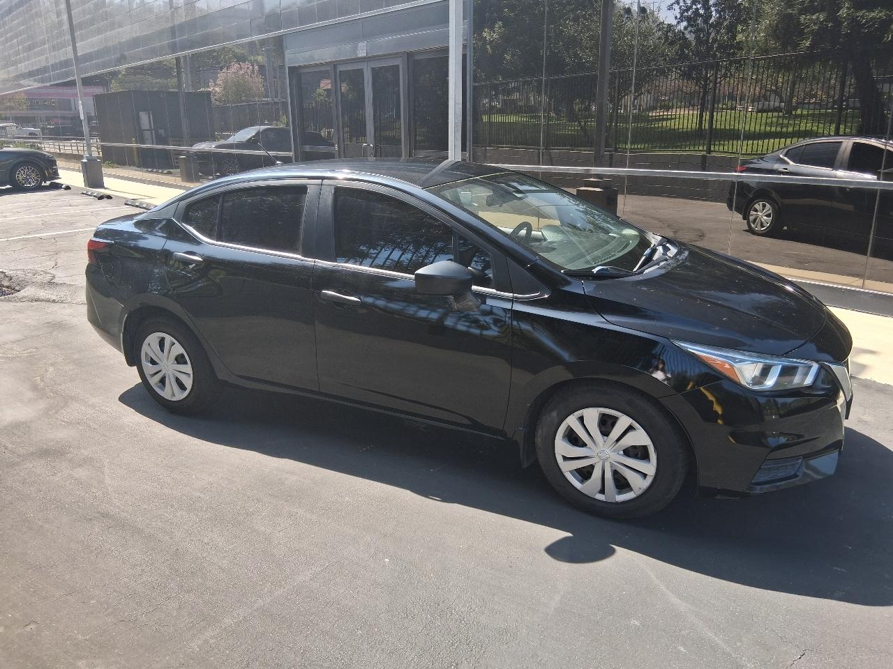 Nissan Versa S CVT 2020