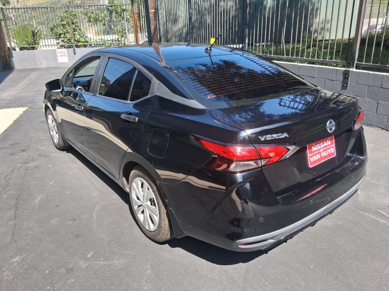 Nissan Versa S CVT 2020