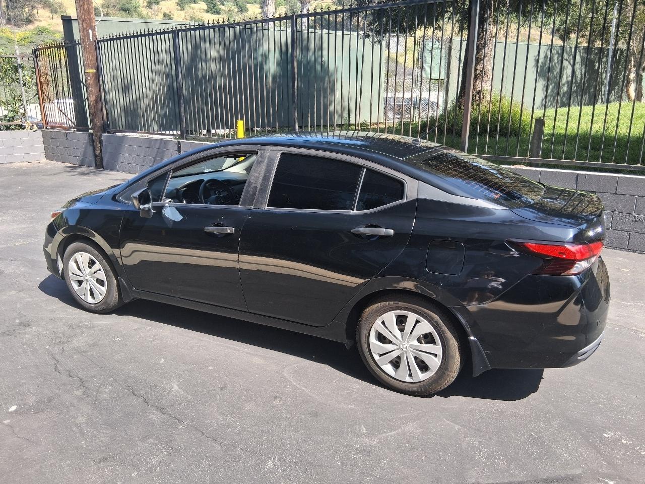 Nissan Versa S CVT 2020