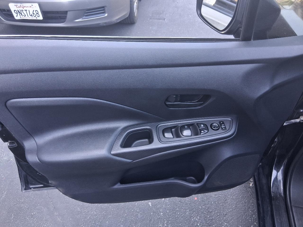 Nissan Versa S CVT 2020