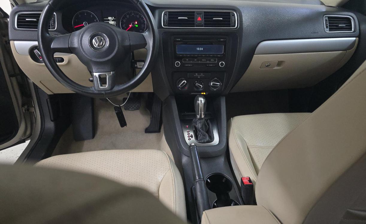 Volkswagen Jetta SE 2013