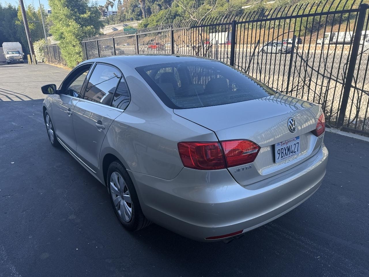 Volkswagen Jetta SE 2013