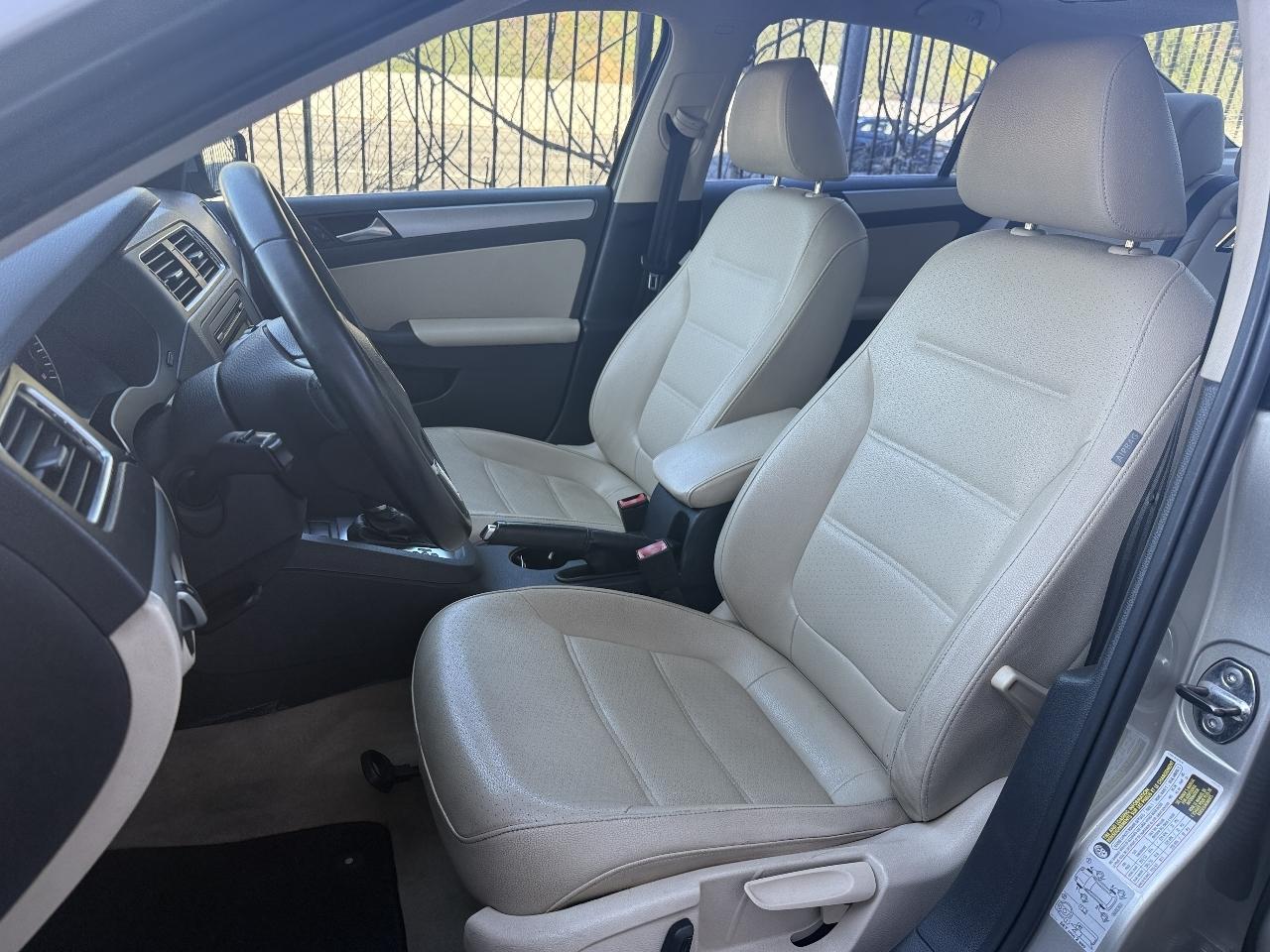 Volkswagen Jetta SE 2013