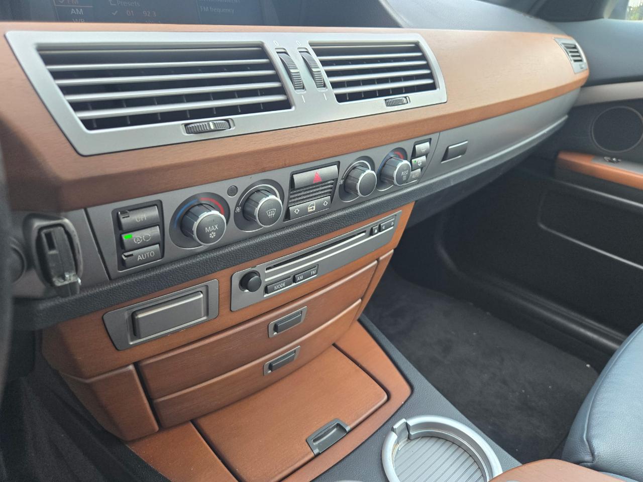 BMW 7-Series 750i 2007