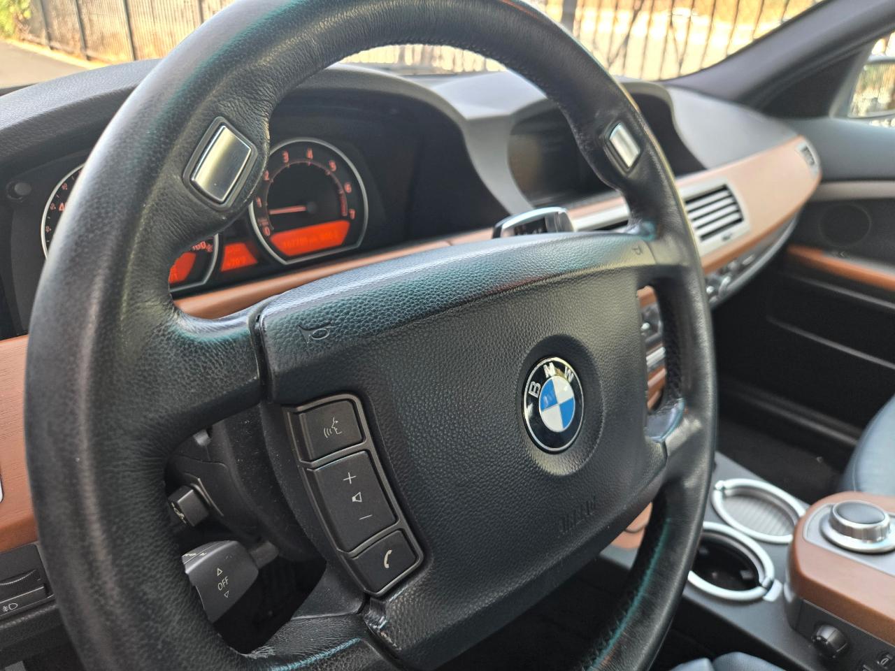 BMW 7-Series 750i 2007