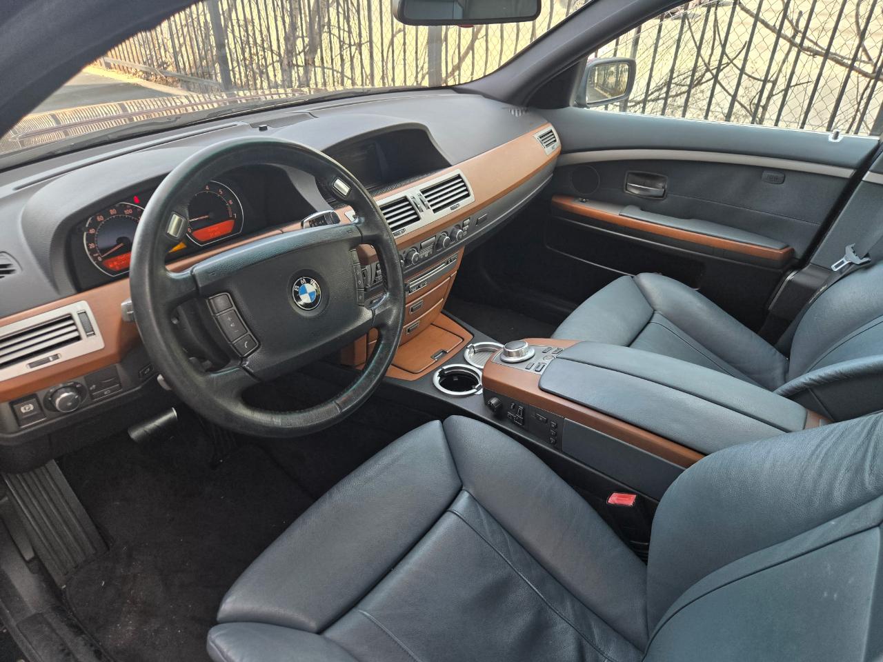 BMW 7-Series 750i 2007
