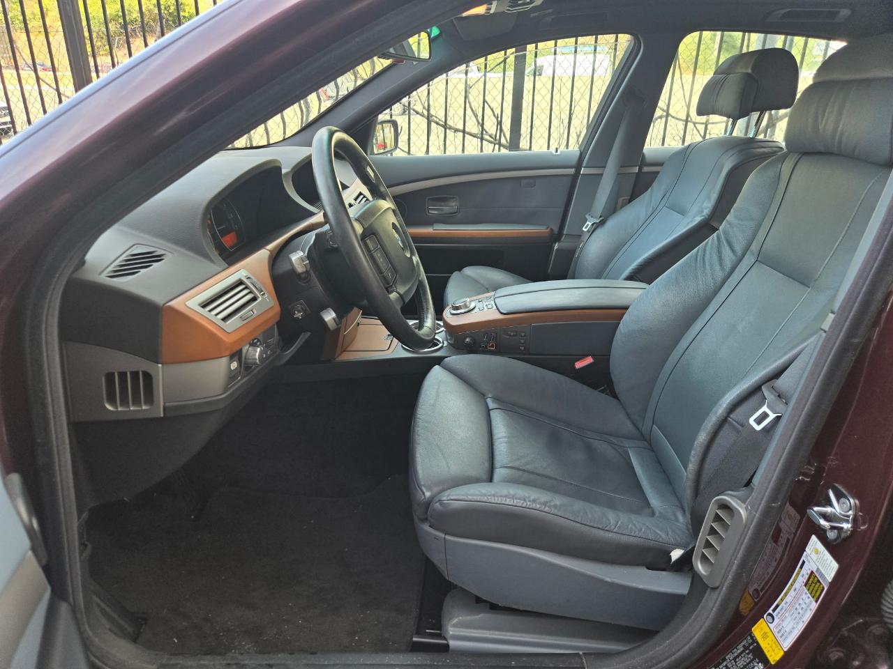 BMW 7-Series 750i 2007