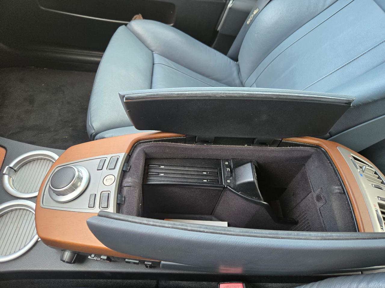 BMW 7-Series 750i 2007